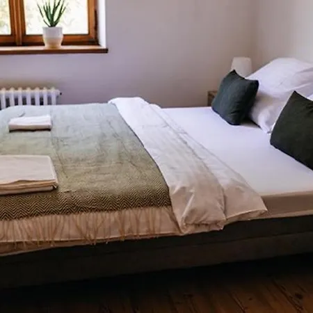 Myslivna Mukarov Pensjonat 3*