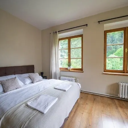 Pensjonat Myslivna Mukarov