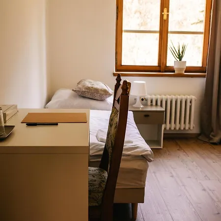 Myslivna Mukarov Pensjonat 3*